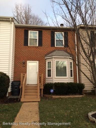 Main picture of 1600 Skiffes Creek Cir