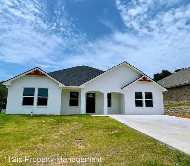 Main picture of 21 Watch Hill Dr