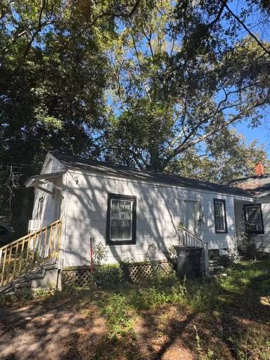 Main picture of 3767 Walnut St