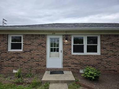 Main picture of 279 S Cherry St