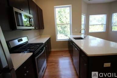 Main picture of 1801 W School St