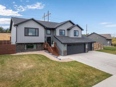 Main picture of 665 Stumer Rd
