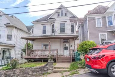 Main picture of 411 S 7th St