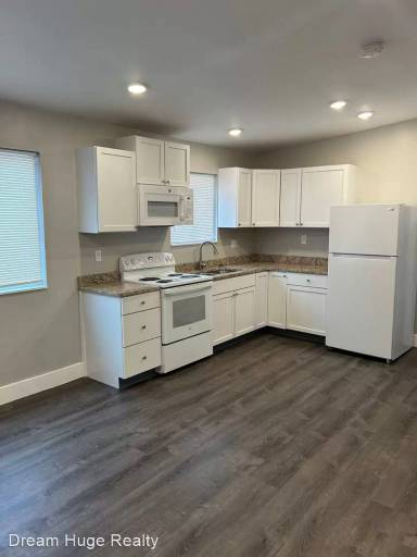 Main picture of 187 Marion Ave