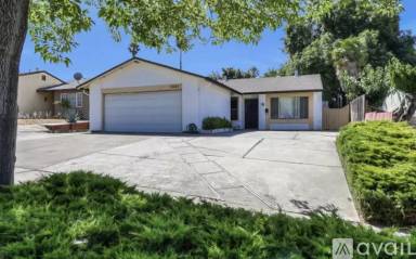 Main picture of 2087 Cranworth Cir