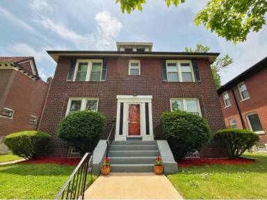 Main picture of 5766 Waterman Blvd