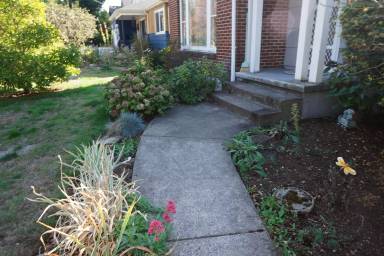 Main picture of 7422 SE Knight St