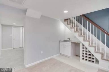 Main picture of 4811 Towne Square Blvd