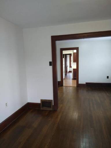 Main picture of 805 E Exchange St