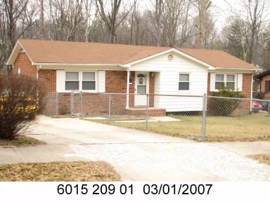 Main picture of 350 Parkwood Ave