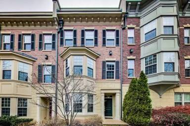 Main picture of 702 Quayside Ct