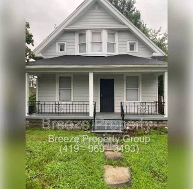 Main picture of 319 N Detroit Ave