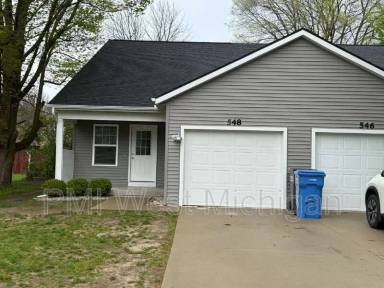 Main picture of 546 W Elm St