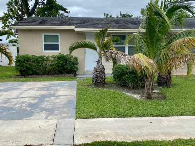 Main picture of 2608 NW 65th Ave