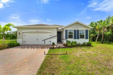 Main picture of 1970 Blackwood Cir