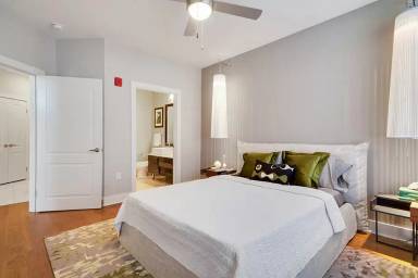 Main picture of River House Apartments