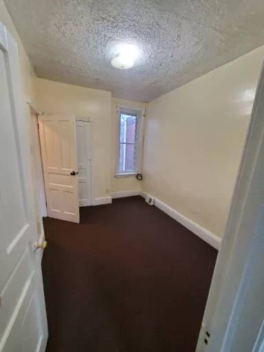 Main picture of 4435 N Cleveland St