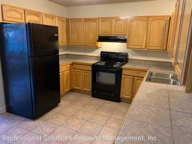 Main picture of 2145 Robin Ln