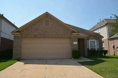 Main picture of 19439 Clevera Walk Ln