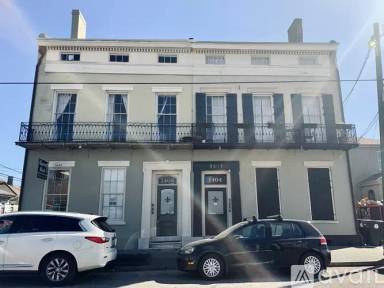 Main picture of 1402 Prytania St