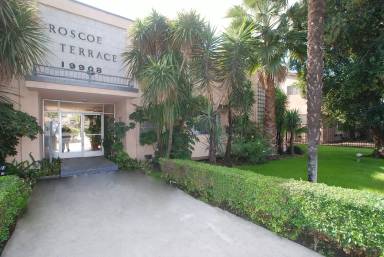 Main picture of 19908 Roscoe Blvd
