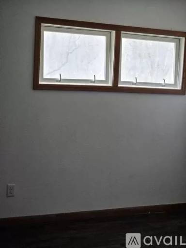 Main picture of 1020 University Ave