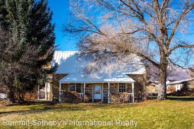 Main picture of 501 River Rd