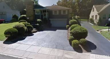 Main picture of 713 Winchester Ave