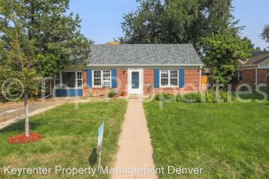 Main picture of 1760 Roslyn St
