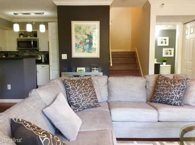 Main picture of 103 Yacht Club Way