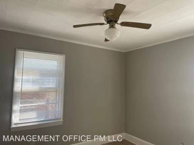Main picture of 109 W Maine Ave