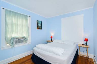 Main picture of 28 Ravenscroft Dr