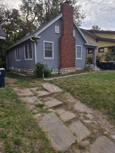 Main picture of 5529 Michigan Ave