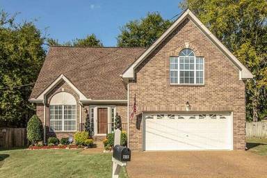 Main picture of 713 Brent Glen Pl