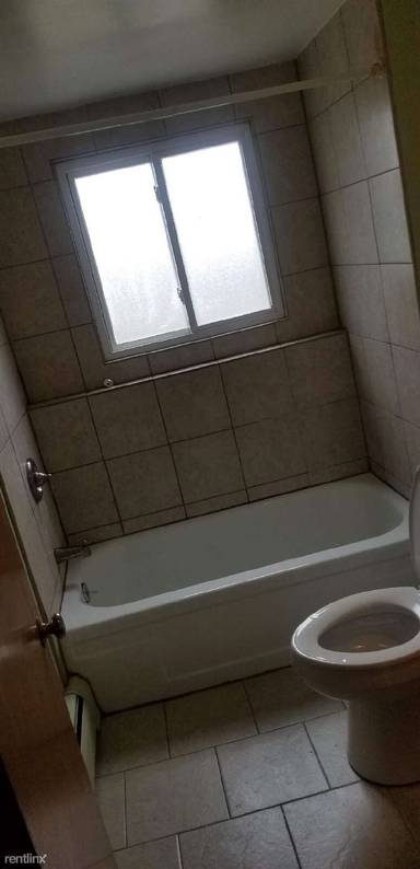 Main picture of 1447 Oak St
