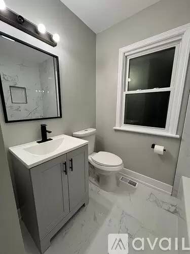 Main picture of 626 Hercules St
