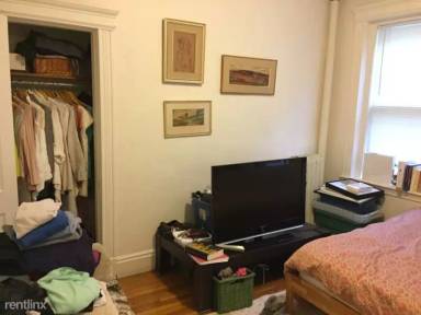 Main picture of 107 Gordon St