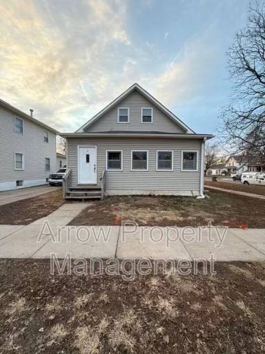 Main picture of 1301 S 10th St