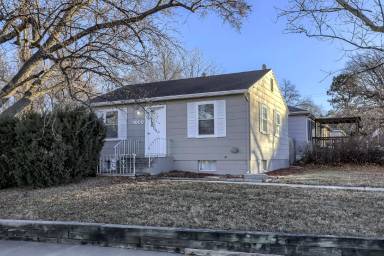 Main picture of 1000 Benton St