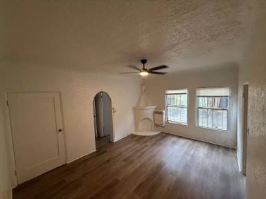 Main picture of 4324 Burns Ave