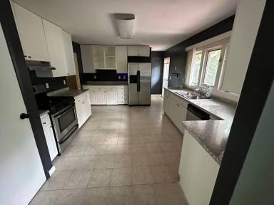 Main picture of 3377 Hillside Dr