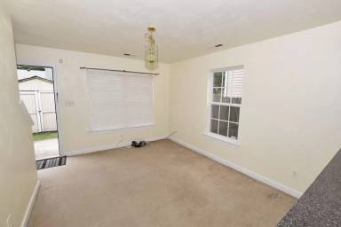 Main picture of 2212 Sparrow Rd