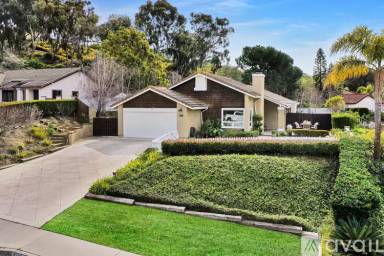 Main picture of 2897 Calle Heraldo