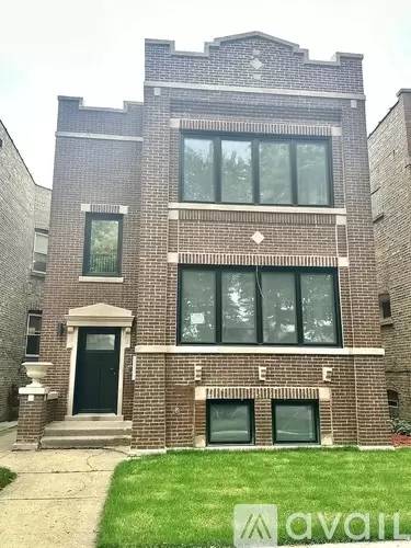 Main picture of 5937 N Fairfield Ave