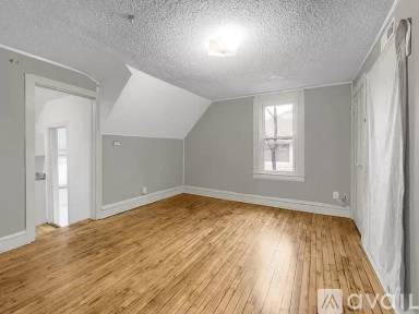 Main picture of 3610 Queen Ave N