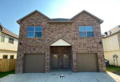 Main picture of 204 Pecan Hollow Cir