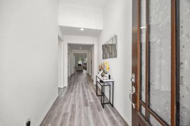 Main picture of 21467 Somerset Shores Xing