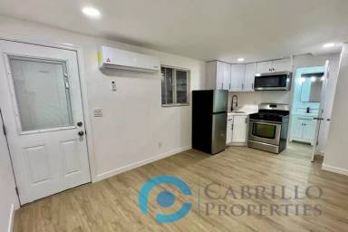 Main picture of 1580 Parrot St