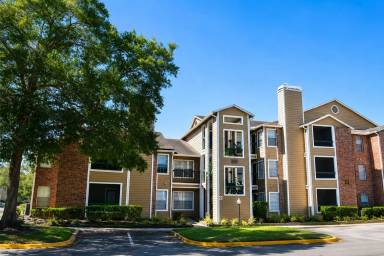 Main picture of Regency Gardens Condos