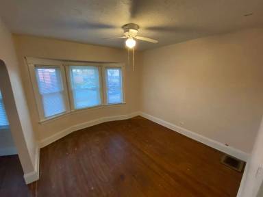 Main picture of 4001 Daisy Ave